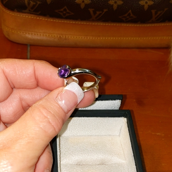 Amethyst and Diamond Ring - Picture 2 of 8